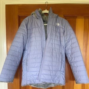 North Face girls XL size 18 down jacket with soft fur inside.